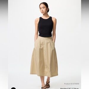 Uniqlo cotton blend cocoon skirt